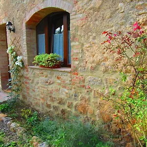 il-mandorlo-di-monteriggioni.it-tuscanyhotel.com/